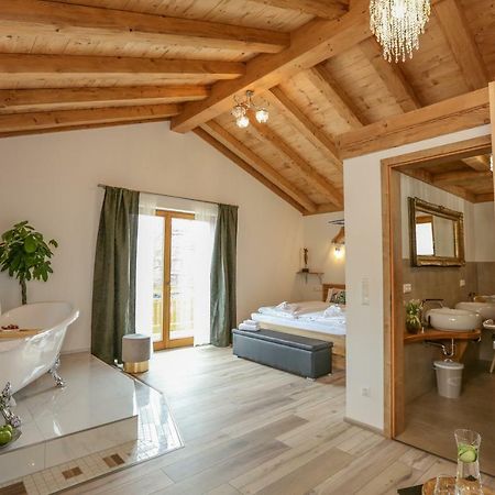 Landhaus Trinis - Gaestezimmer - Bad - Bett - Kleine Kaffee - Tee-Theke Mit Kuehlschrank - Parkplatz Villa Rotta Eksteriør billede